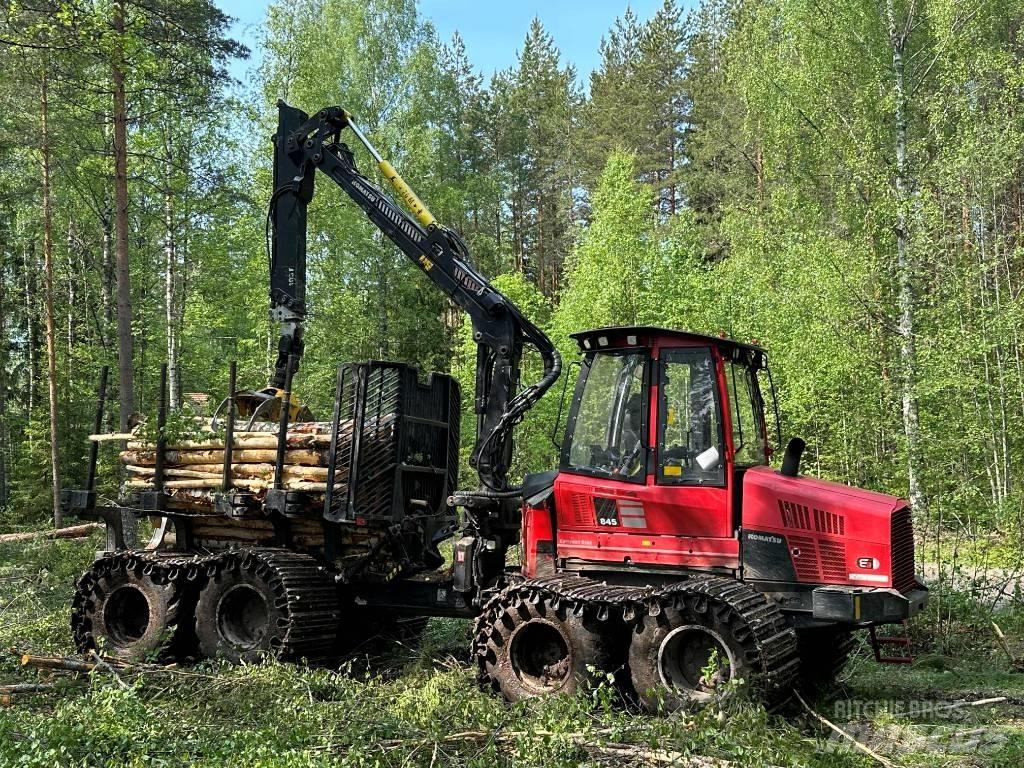 Komatsu 845 フォワーダー