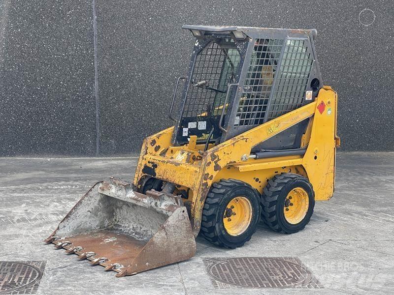 Bobcat S 70 スキッドステアローダー