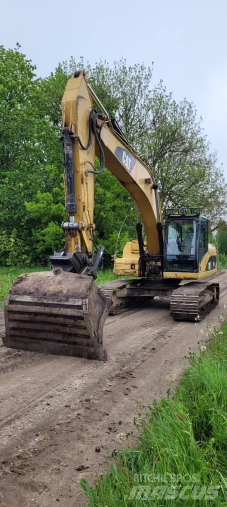 CAT 320 大型油圧ショベル12t以上（パワーショベル・ユンボ）