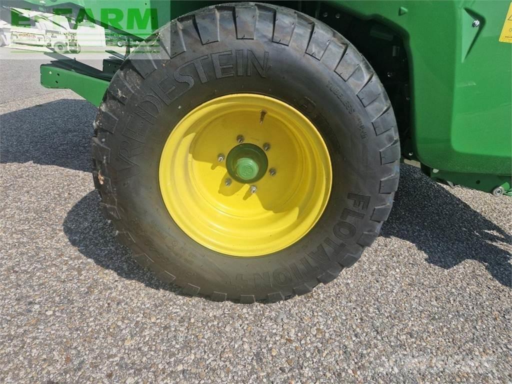 John Deere V461M スクエアベーラー