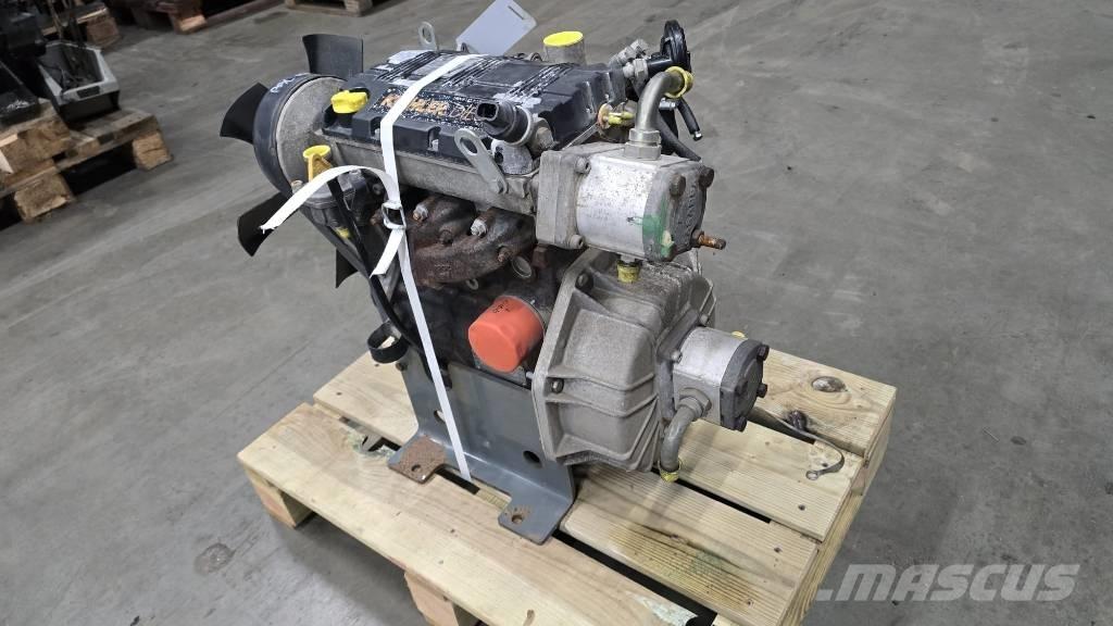 Lombardini LDW1003 エンジン