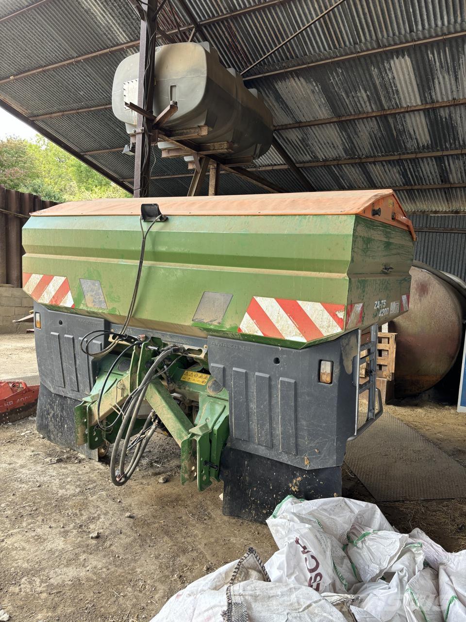 Amazone ZA TS 4200 ブームスプレイヤー
