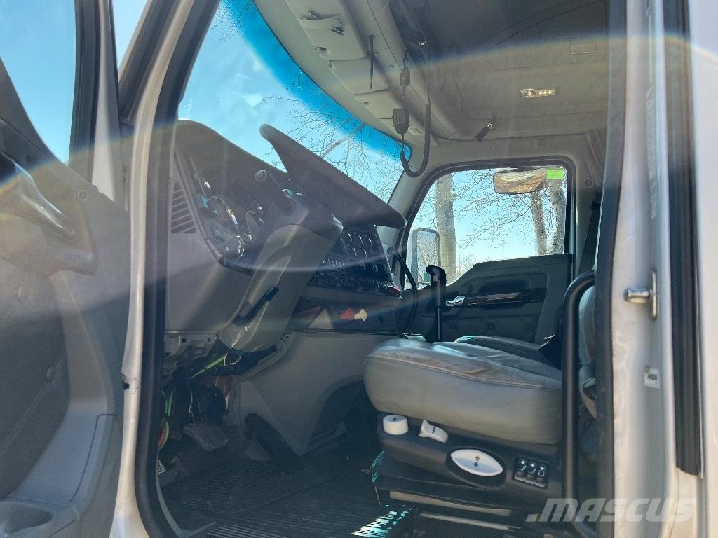Kenworth T680 中古トラクターヘッド | トレーラーヘッド