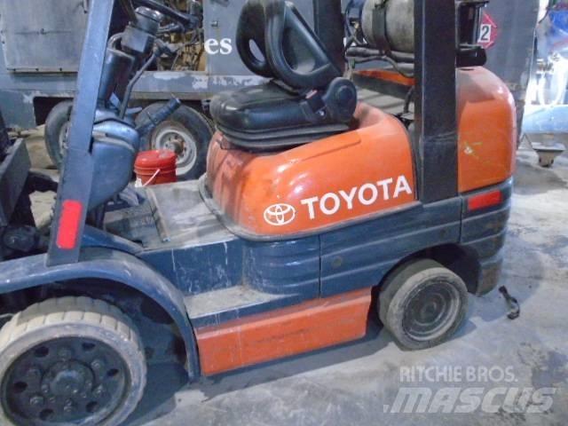 Toyota 52-6 FG U 30 ラフターテレントラック