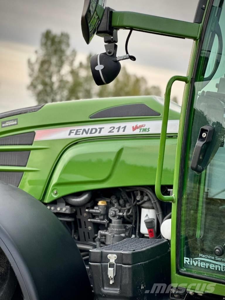 Fendt 211S Vario トラクター
