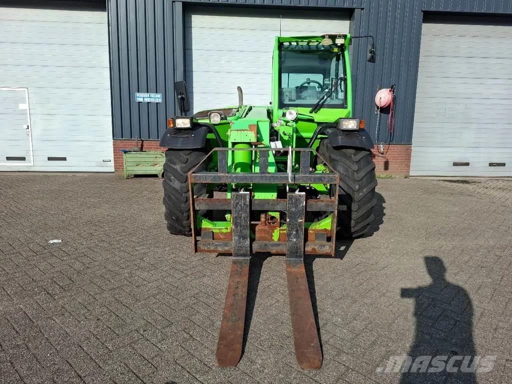 Merlo TF38.7 テレスコーピックハンドラー