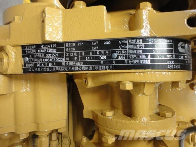 Cummins NTA855-C360 エンジン