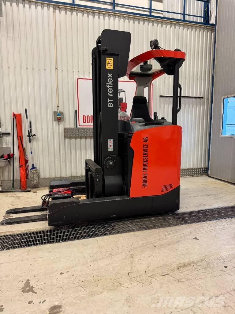 BT truck RRE 200 H リーチフォークリフト