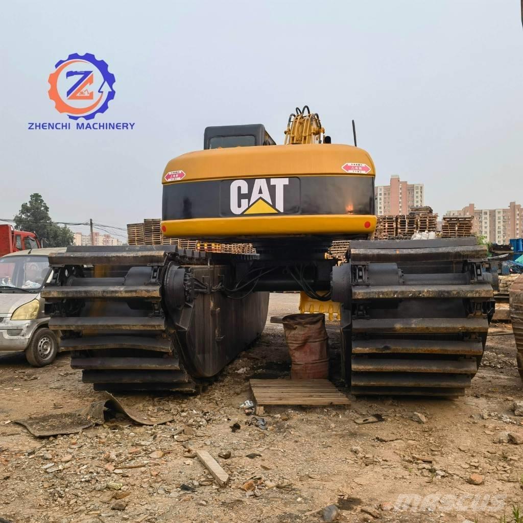 CAT 320 C 水陸両用油圧ショベル、ユンボ