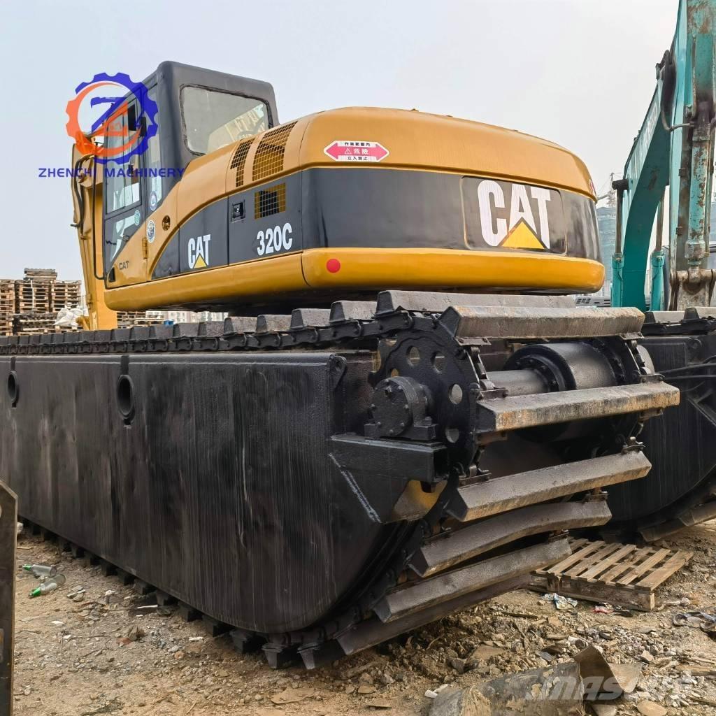 CAT 320 C 水陸両用油圧ショベル、ユンボ