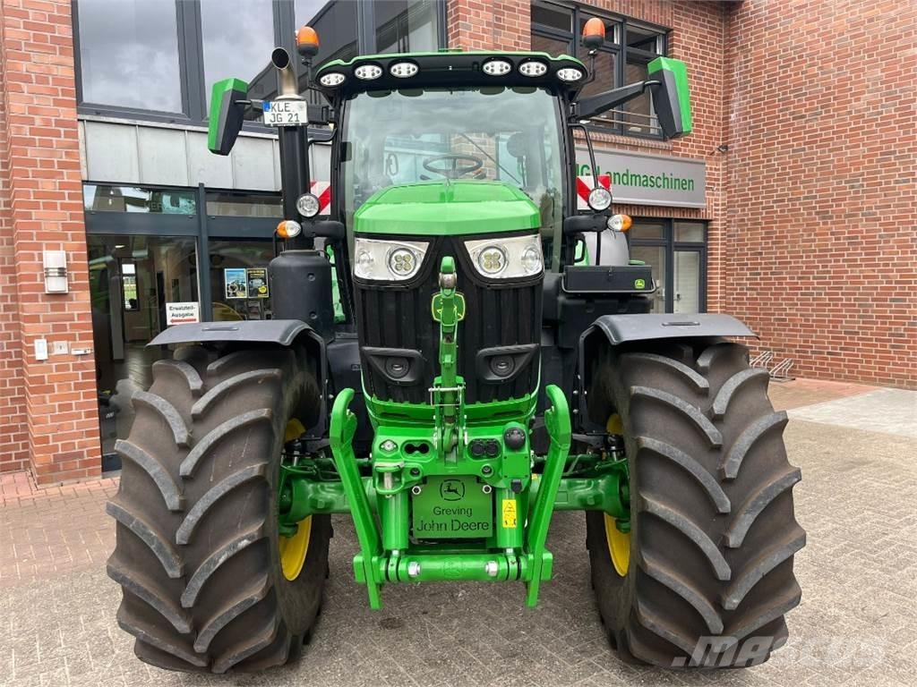 John Deere 6R215 トラクター