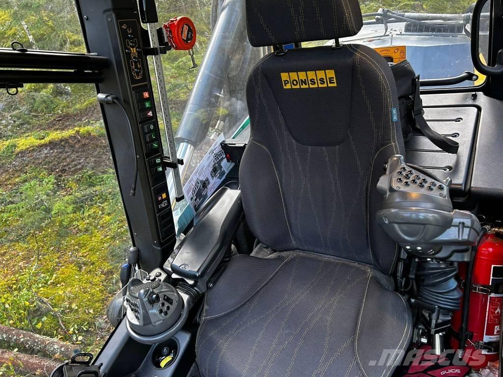 Ponsse Scorpion ハーベスター