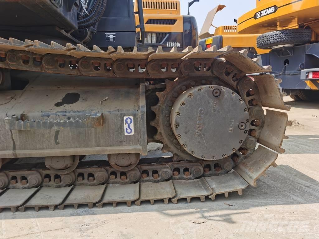 Volvo EC 220 大型油圧ショベル12t以上（パワーショベル・ユンボ）