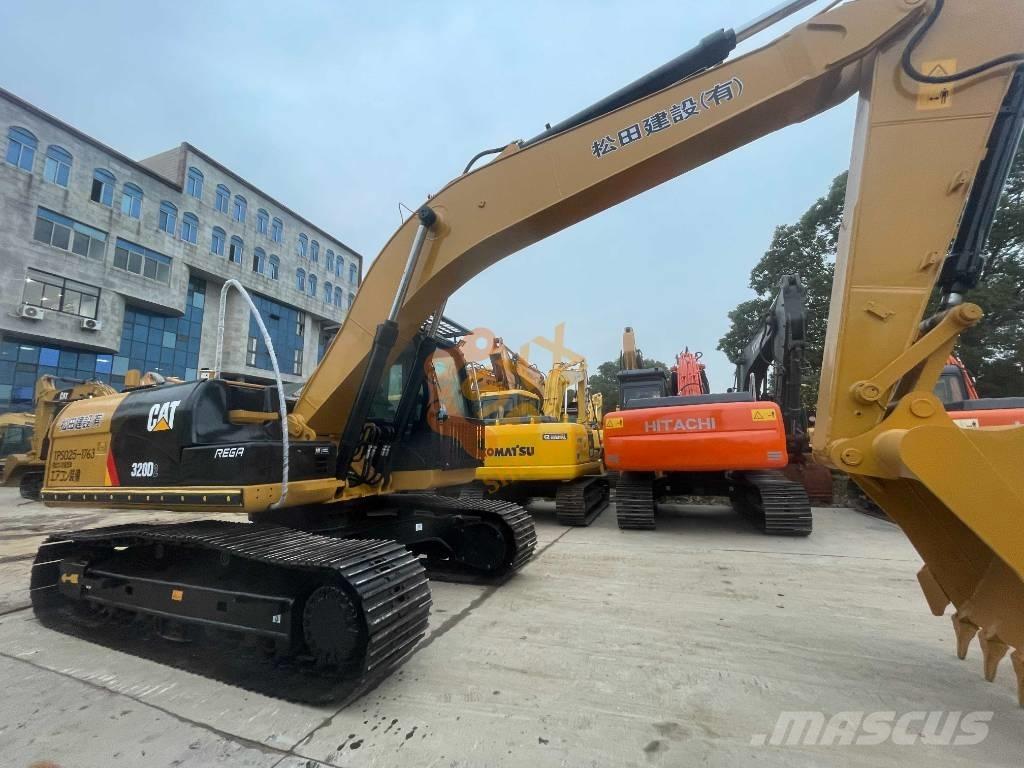 CAT CAT320 D2 大型油圧ショベル12t以上（パワーショベル・ユンボ）