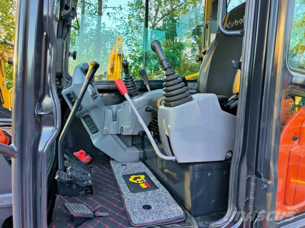 Kubota KX 165 ミニ油圧ショベル 7t以下（ミニユンボ・ミニディガー）