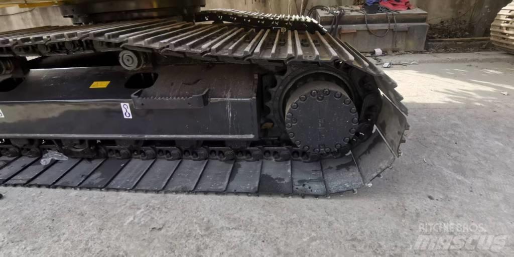 Komatsu PC 210 大型油圧ショベル12t以上（パワーショベル・ユンボ）