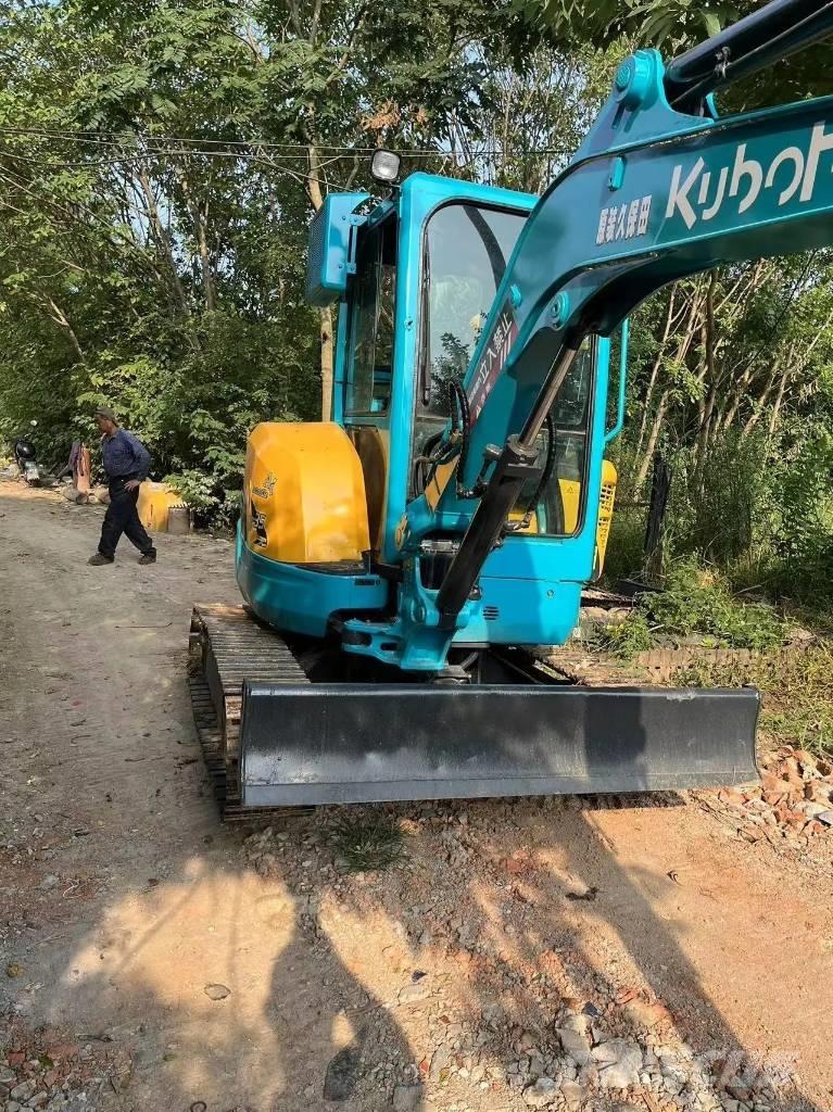 Kubota U35 ミニ油圧ショベル 7t以下（ミニユンボ・ミニディガー）