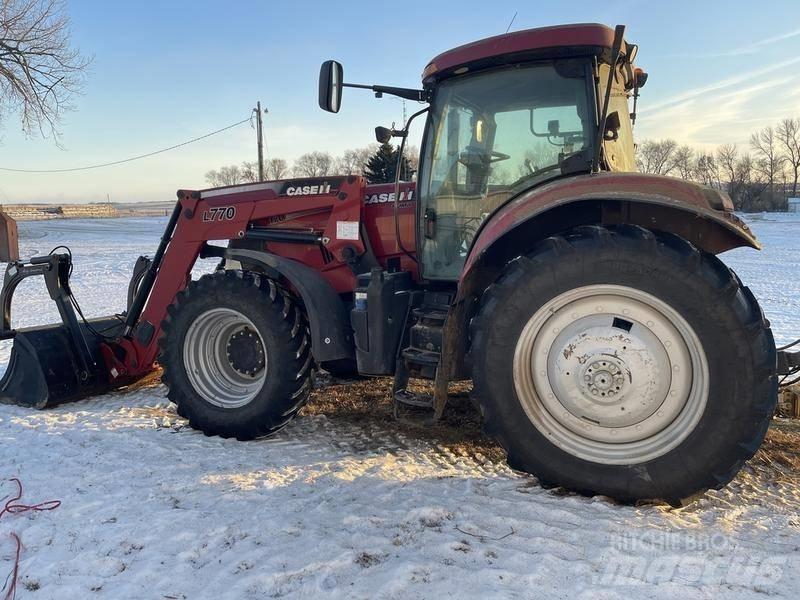 Case IH 170 Puma トラクター