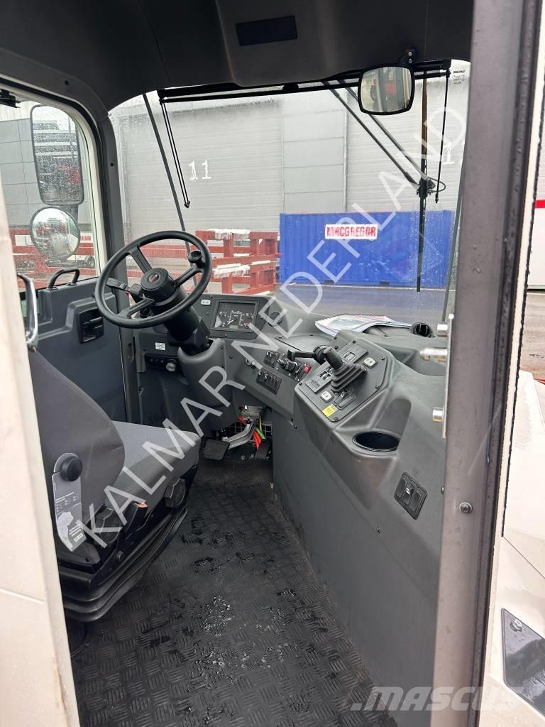 Kalmar T2i ターミナルトラクター