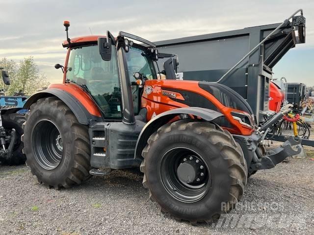 Valtra T 175 V トラクター