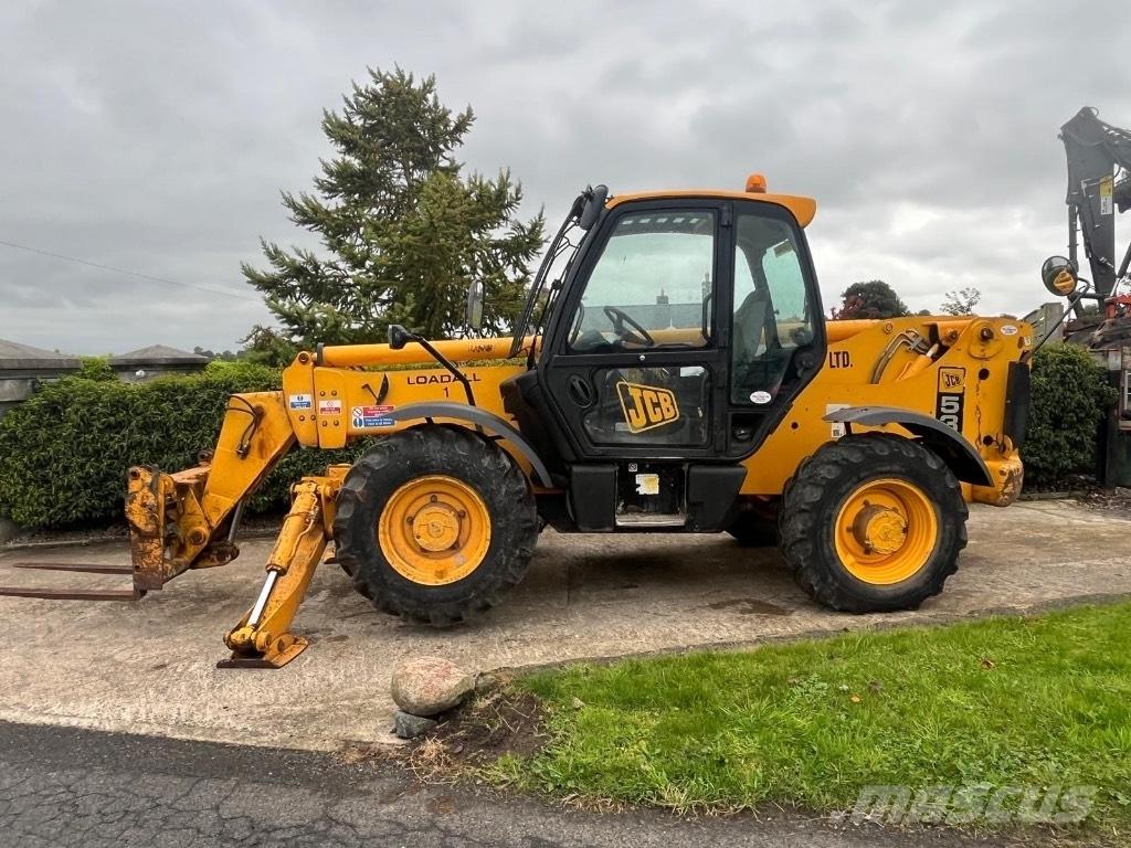 JCB 535-140 テレスコーピックハンドラー