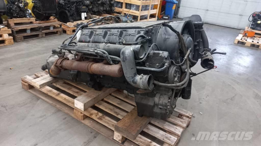 Deutz F8L413F エンジン