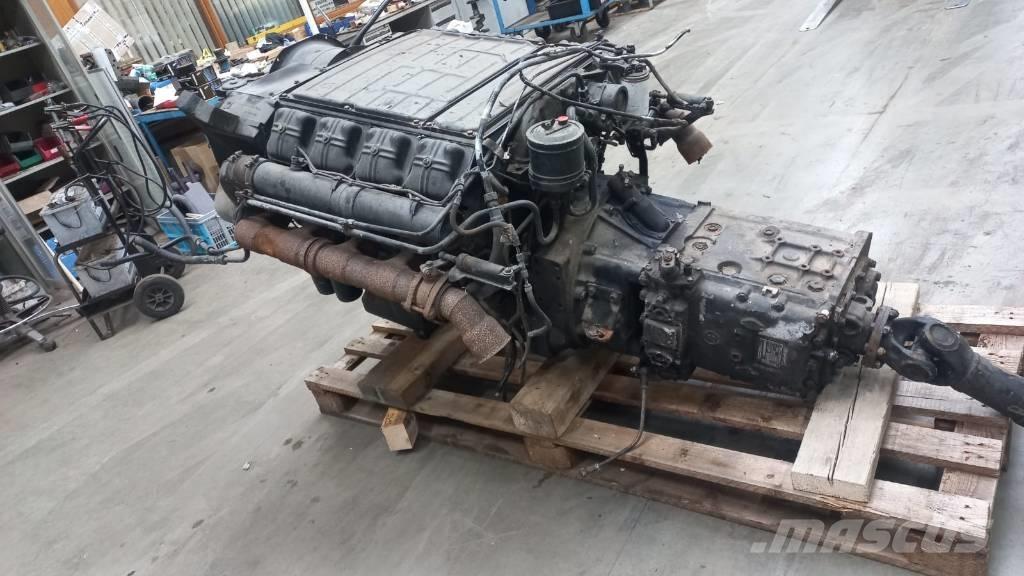 Deutz F8L413F エンジン