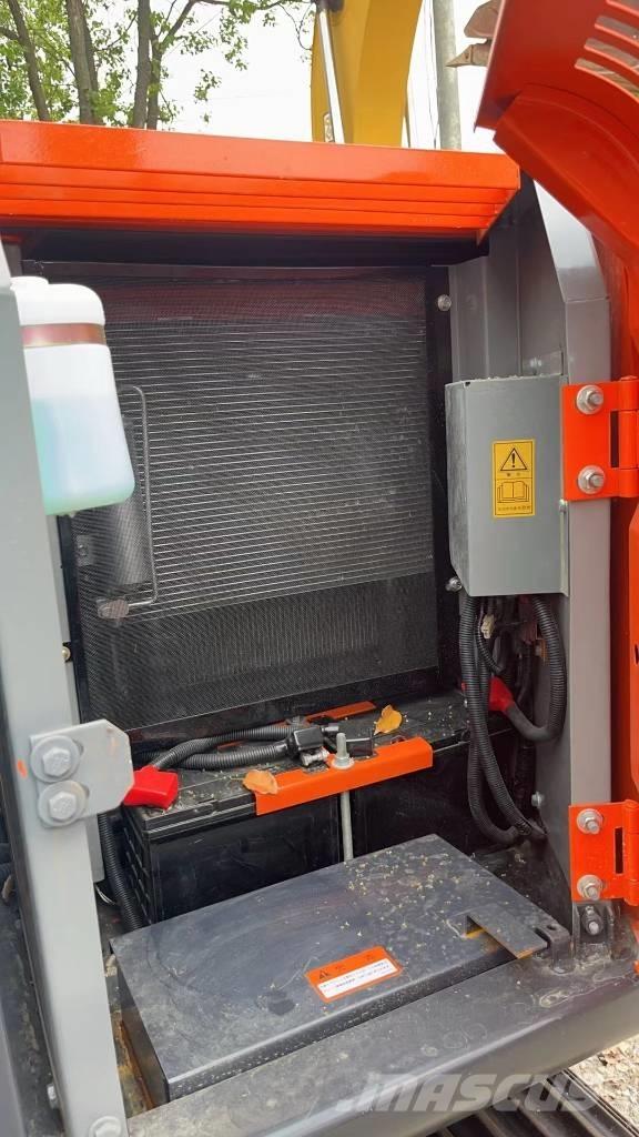 Hitachi ZX 70 ミニ油圧ショベル 7t以下（ミニユンボ・ミニディガー）