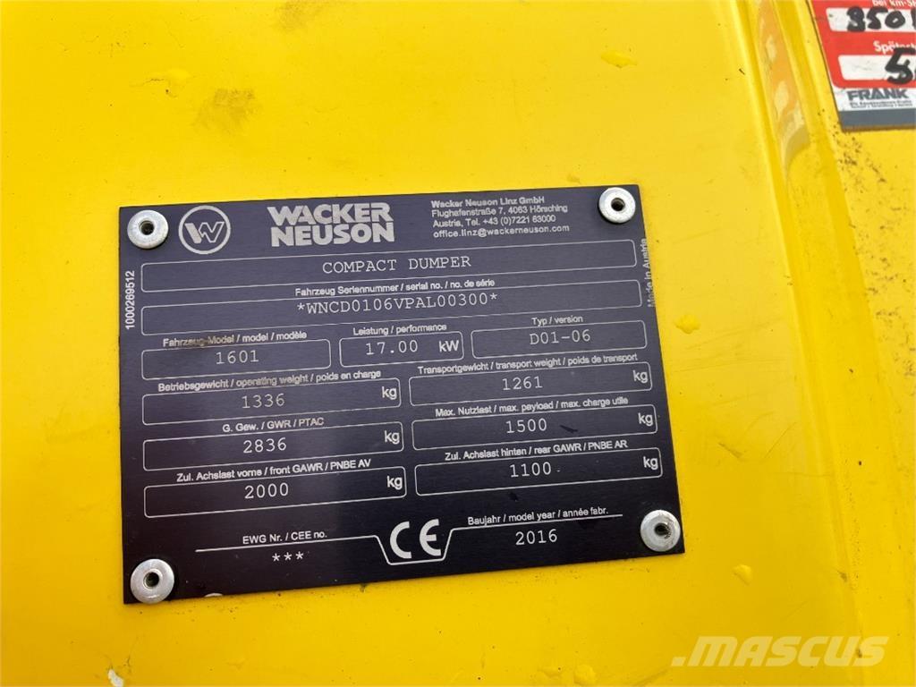 Wacker Neuson 1601 サイト　ダンプ