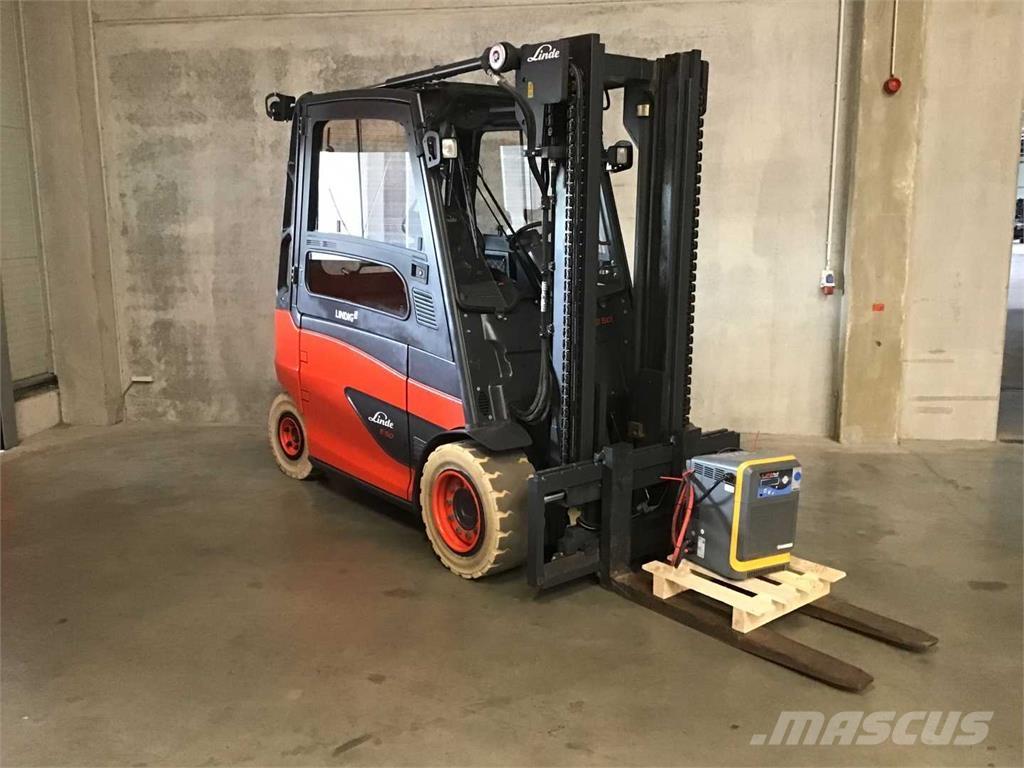 Linde E50HL バッテリーフォークリフト