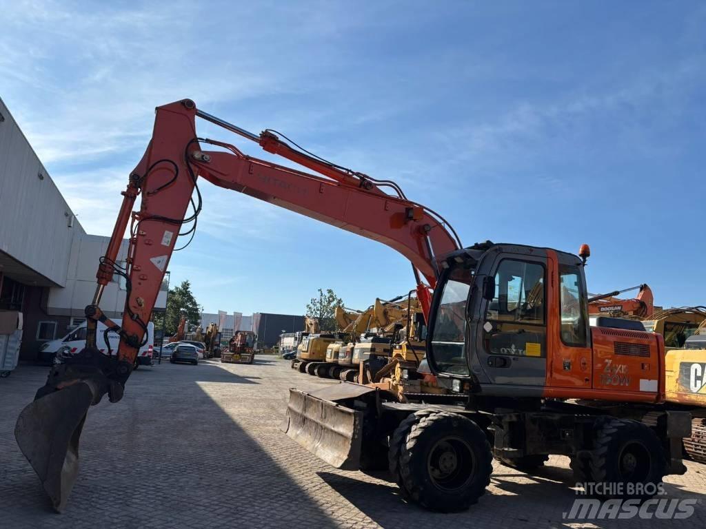 Hitachi ZX 130 W ホイール式油圧ショベル（パワーショベル・ユンボ・バックホー）