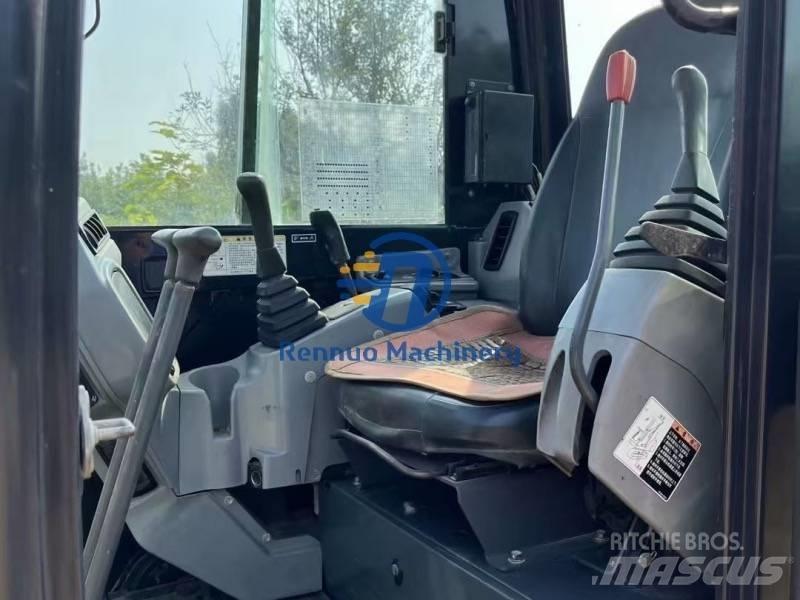 Kubota KX165 ミニ油圧ショベル 7t以下（ミニユンボ・ミニディガー）