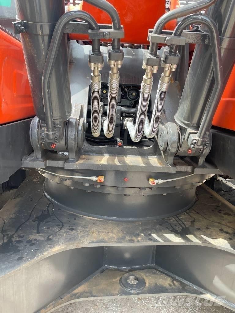 Doosan DX 225 中型油圧ショベル 7ｔ-12ｔ（ユンボ・パワーショベル・バックホー）