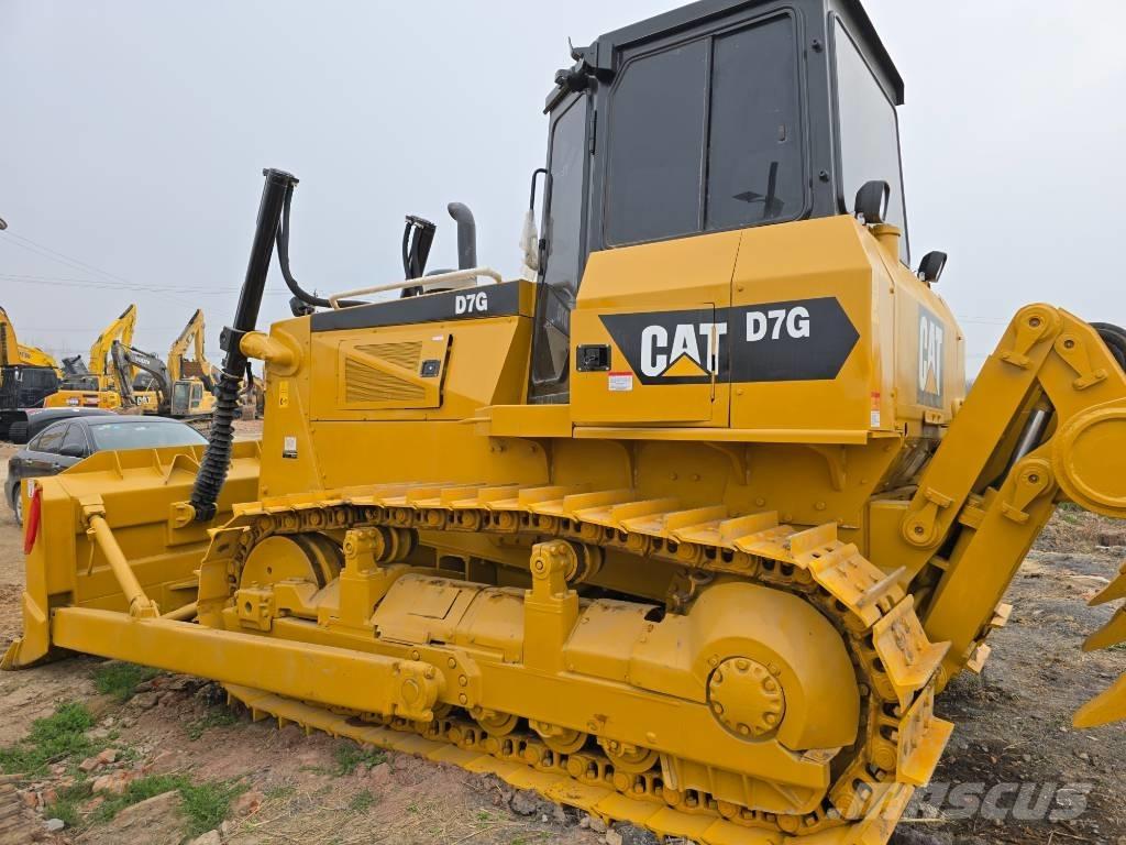 CAT D7G ブルドーザー