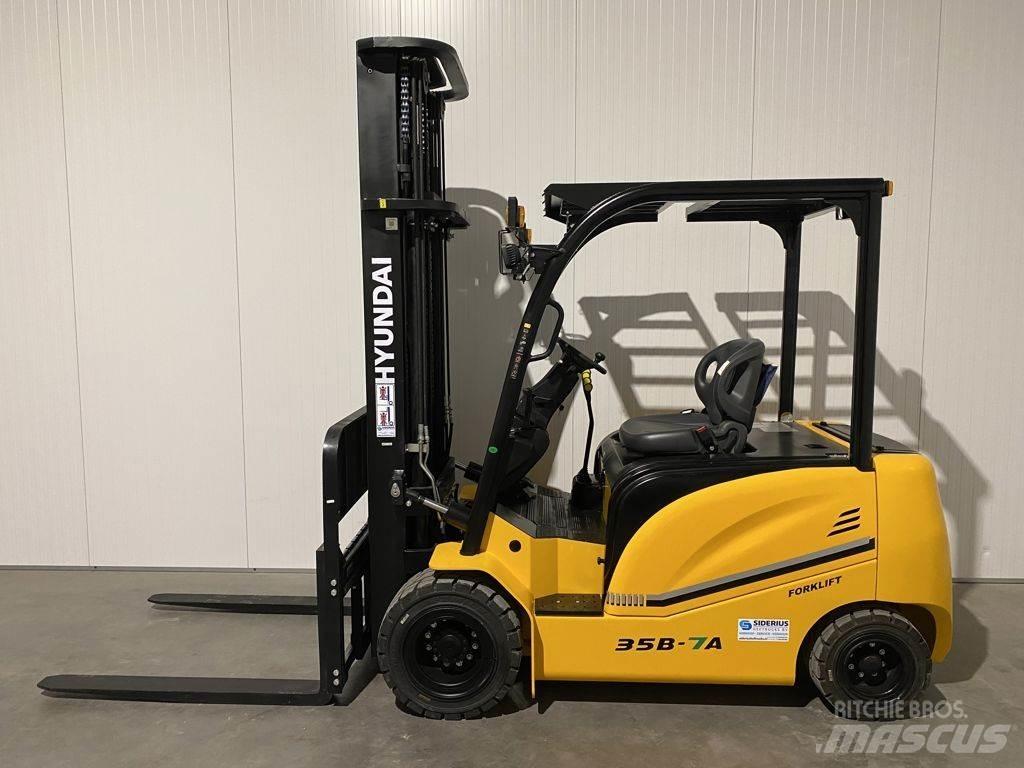 Hyundai 35B-7A バッテリーフォークリフト