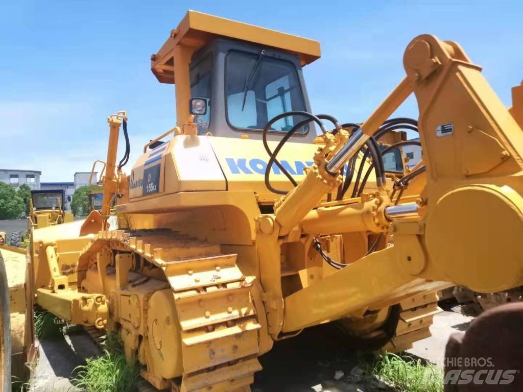 Komatsu D 155 ブルドーザー