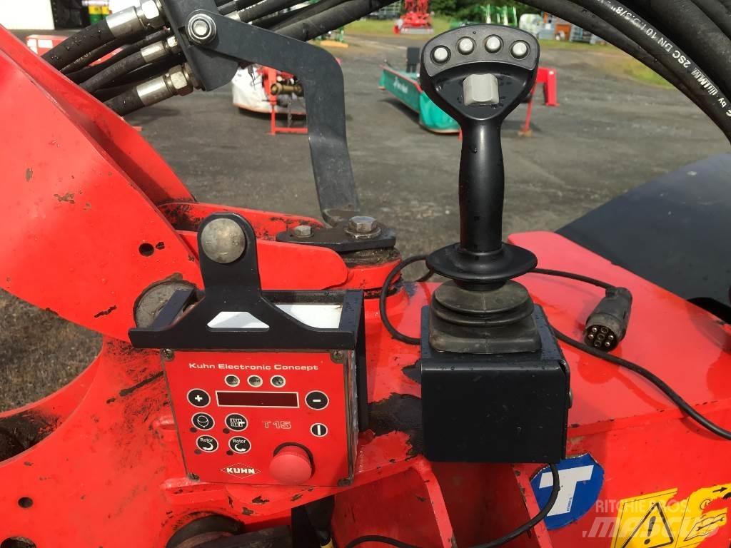 Kuhn EP 5050 SP 牽引式モア/芝刈り機