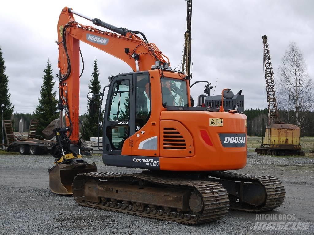 Doosan DX 140 LCR-5 大型油圧ショベル12t以上（パワーショベル・ユンボ）