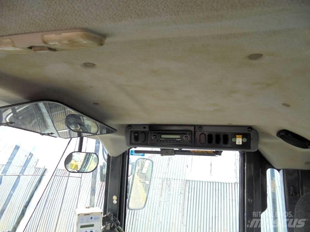 Komatsu WA 270-7 ホイールローダー・タイヤショベル