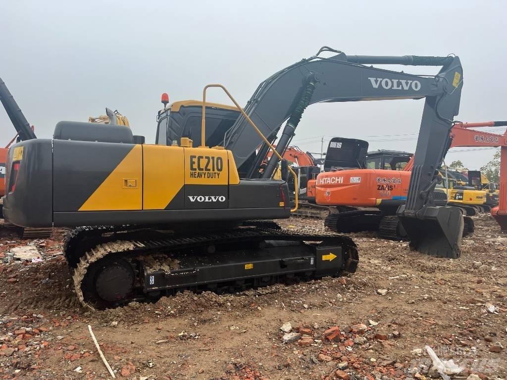 Volvo EC 210 B LC 大型油圧ショベル12t以上（パワーショベル・ユンボ）