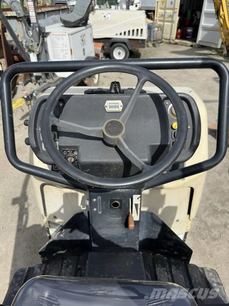 Ingersoll Rand DD 16 ソイルコンパクター