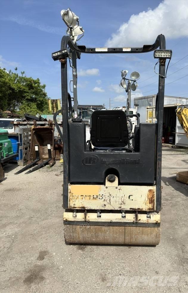 Ingersoll Rand DD 16 ソイルコンパクター