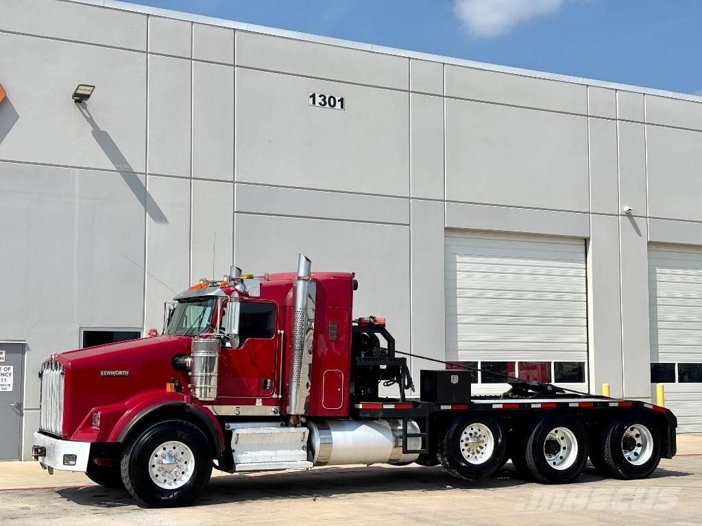 Kenworth T 800 レッカー車