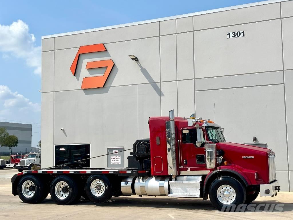 Kenworth T 800 レッカー車