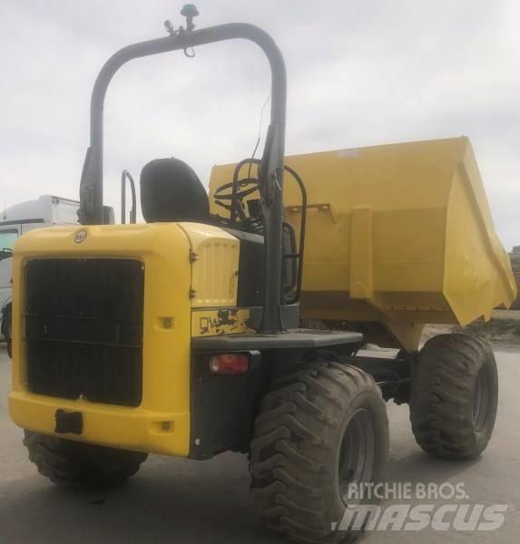 Wacker Neuson DW 90 サイト　ダンプ