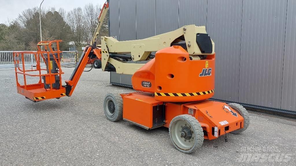 JLG E 400 AJPN ブームリフト　屈伸型
