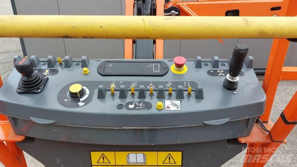 JLG E 400 AJPN ブームリフト　屈伸型