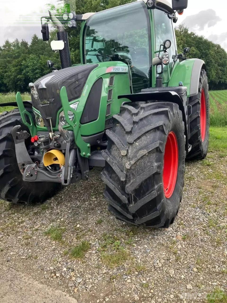 Fendt 724 vario トラクター