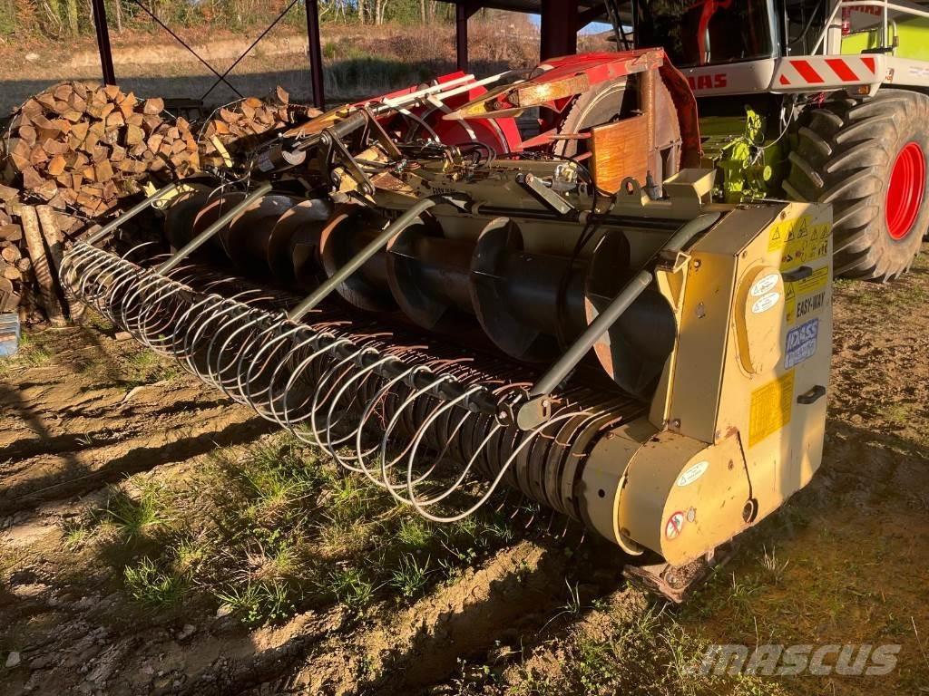 CLAAS JAGUAR 830 フォレージハーベスター