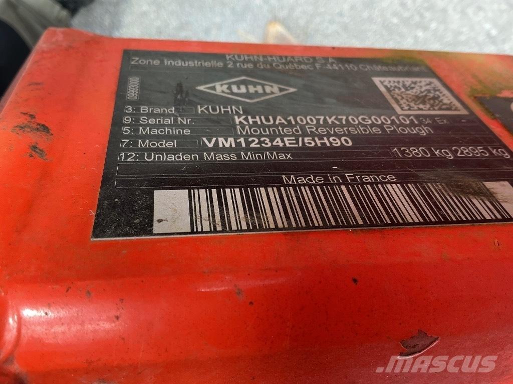 Kuhn Vari-Master 123 リバーシブルプラウ